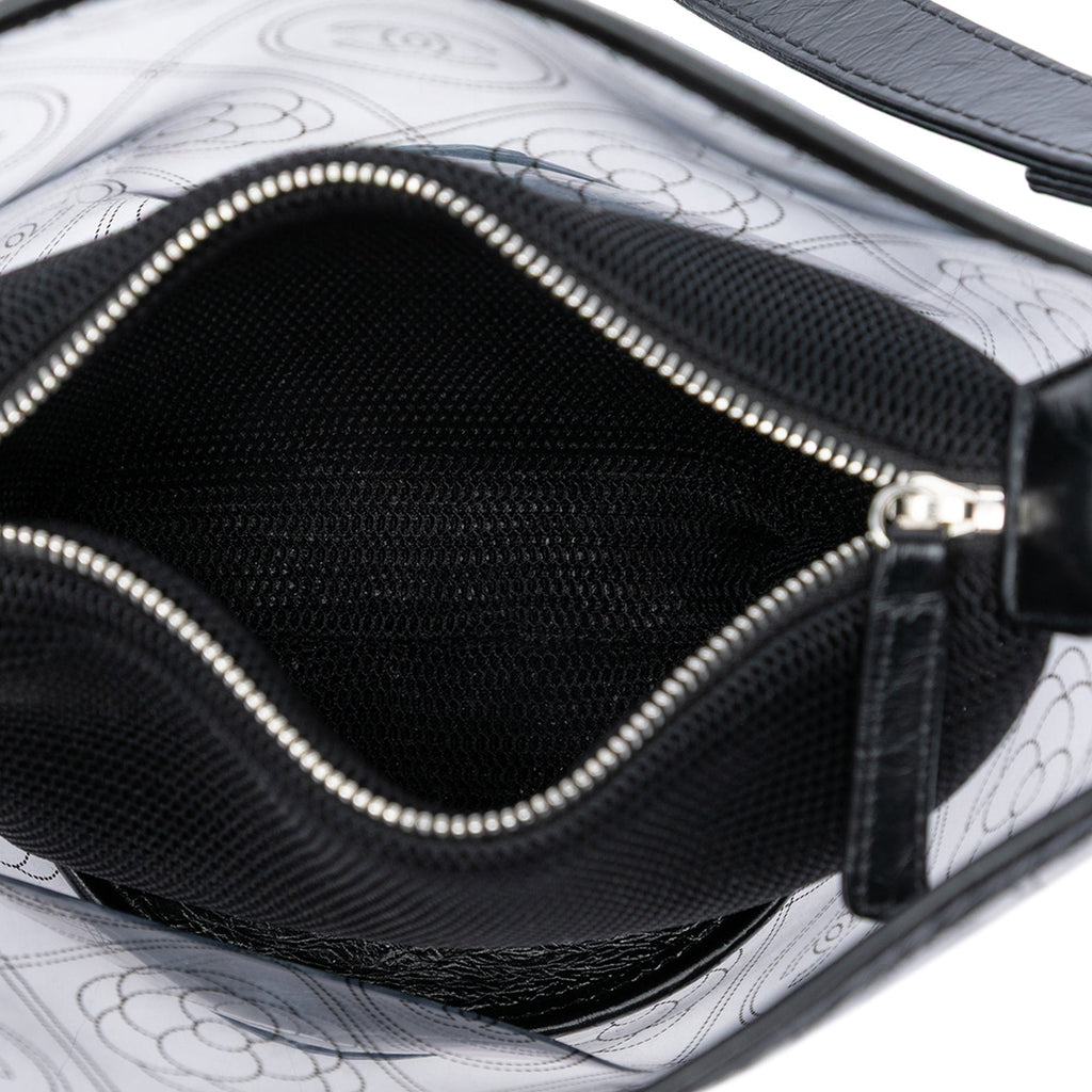 Chanel Small PVC et Crumpled Cuir de veau Camellia Coco Bucket Sac
