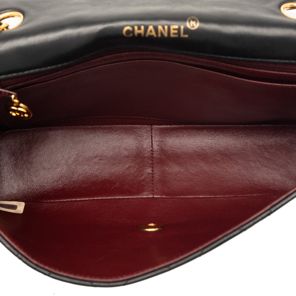 Chanel Medium Cuir d’agneau Diana Rabat intégral
