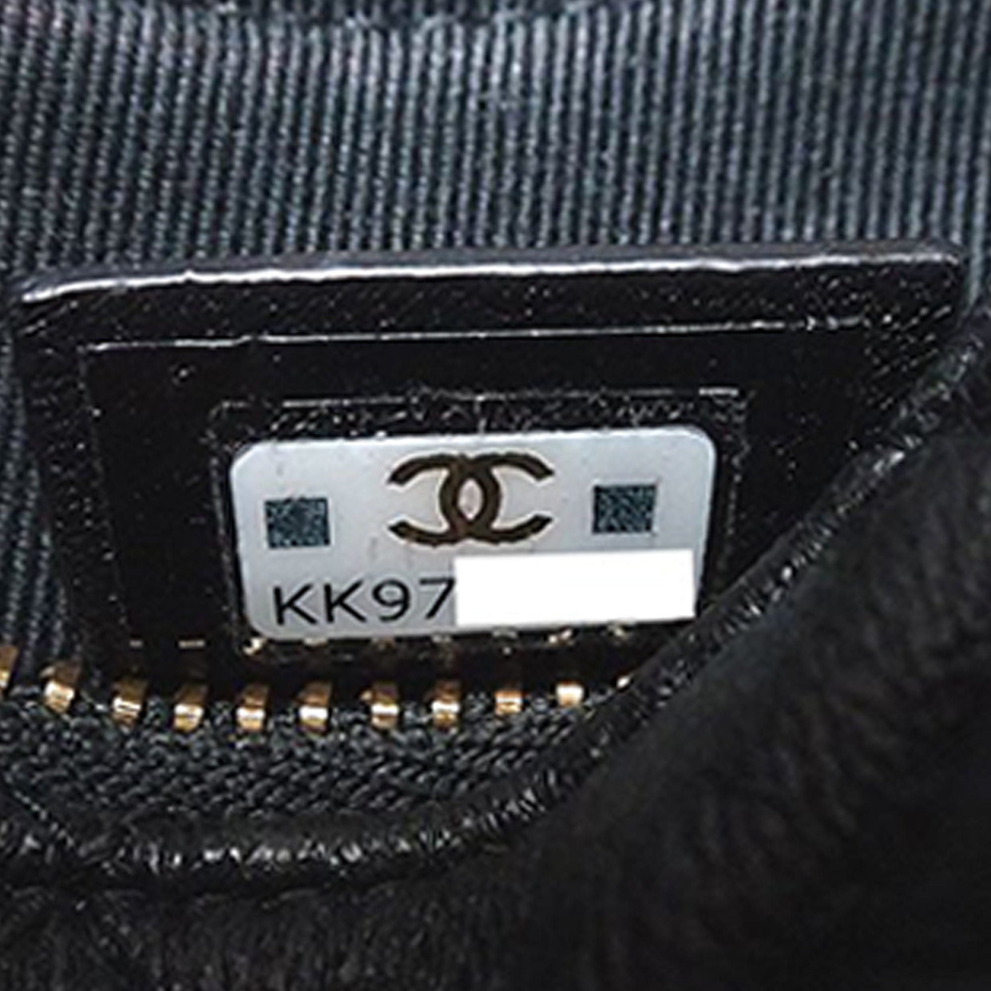 Chanel Mini Matelassé Cuir d’agneau Sac rond à chaîne Hook Hobo