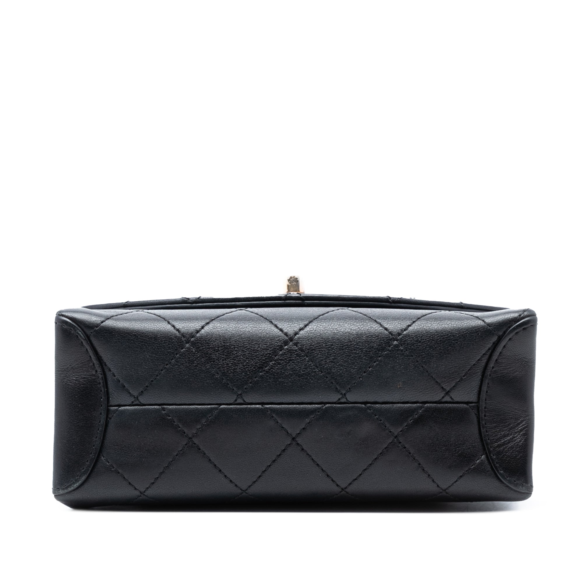 Chanel Small Matelassé Cuir d’agneau Trendy Spirit sac à anse supérieure