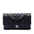 Chanel Medium Classic Caviar Double rabat