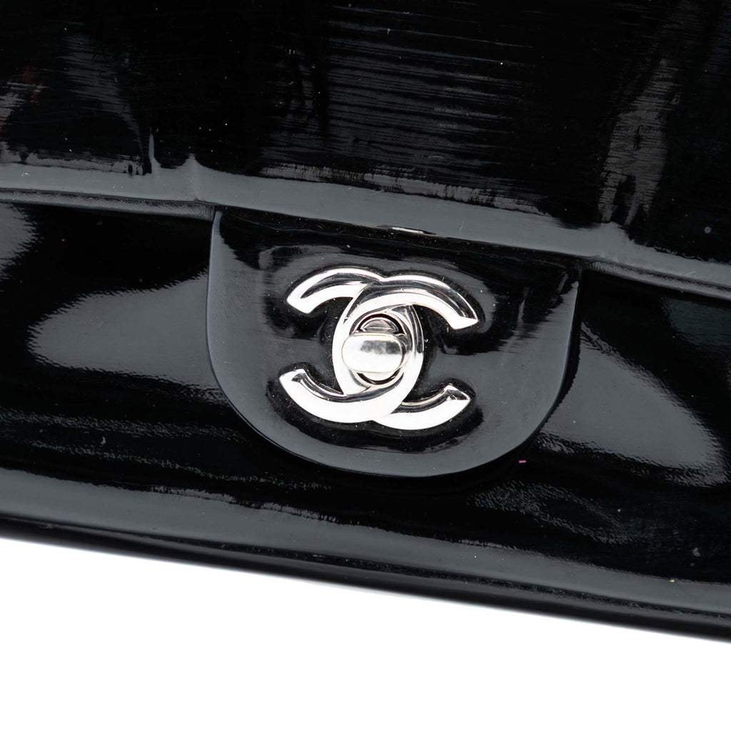 Chanel Mini Rectangular Classic Pure Cuir verni Simple rabat