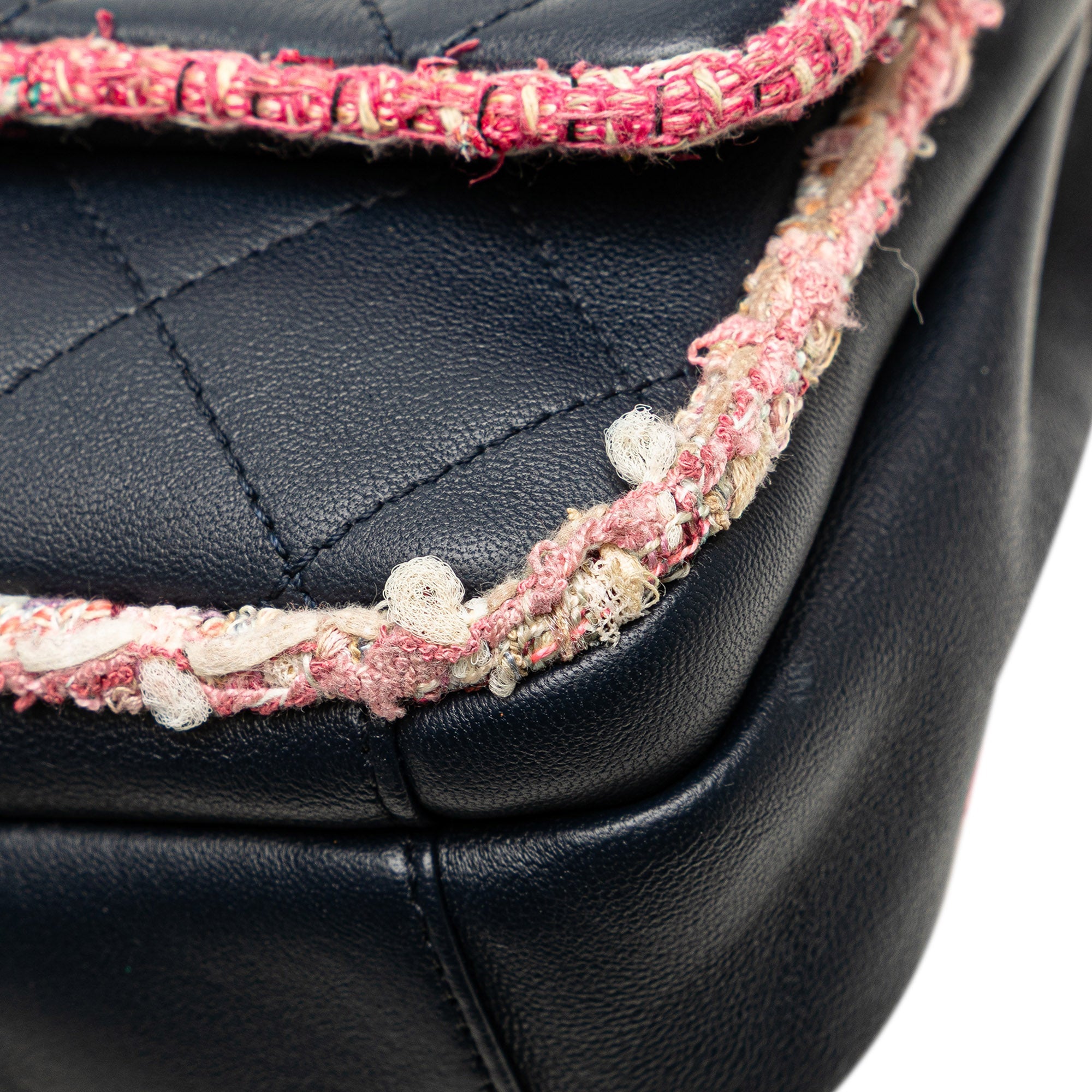 Chanel Matelassé Cuir d’agneau et Tweed Elegant Trim à rabat