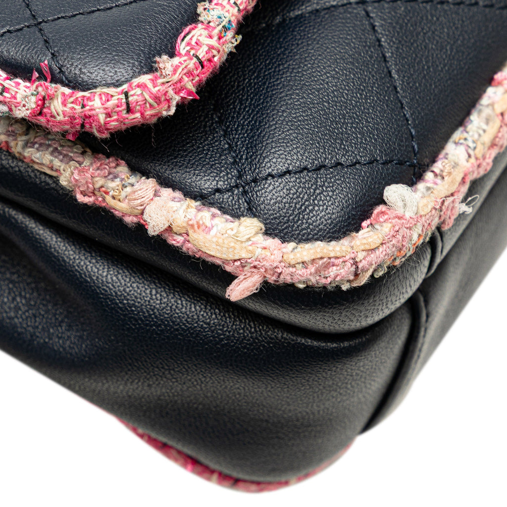 Chanel Matelassé Cuir d’agneau et Tweed Elegant Trim à rabat