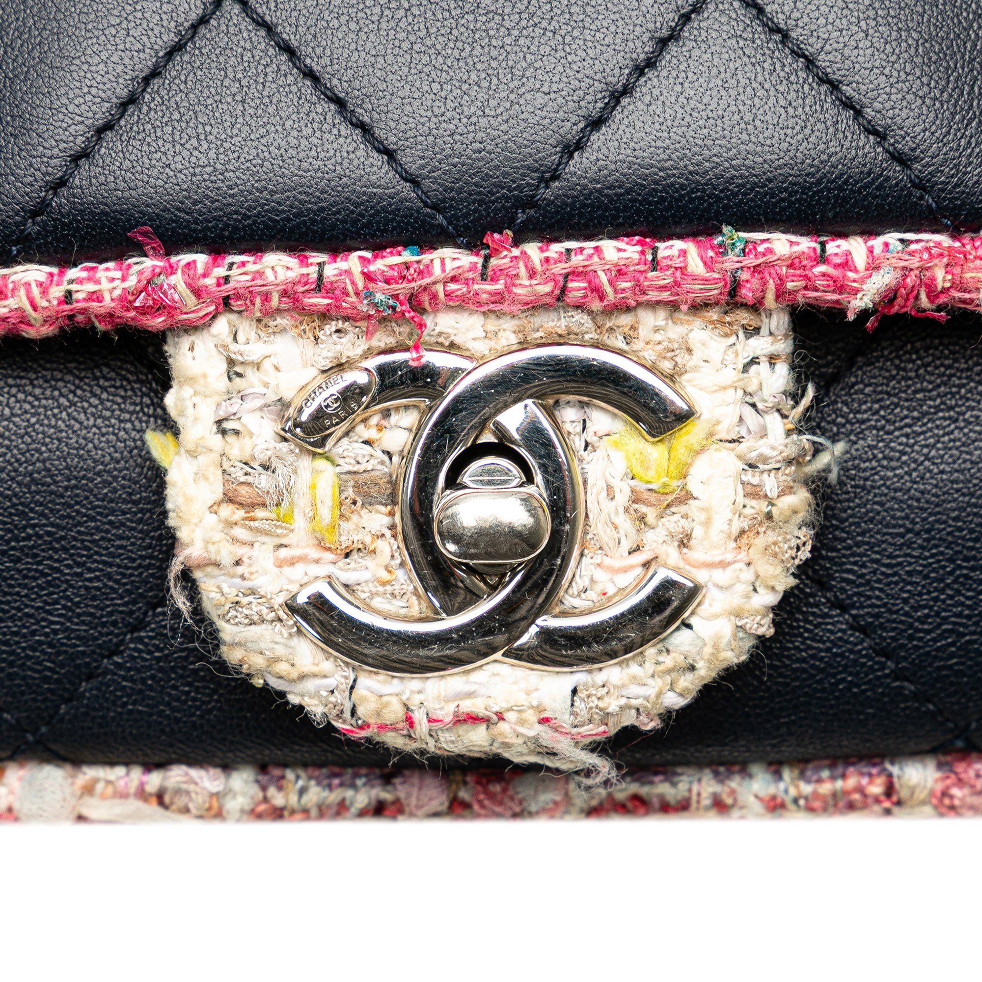Chanel Matelassé Cuir d’agneau et Tweed Elegant Trim à rabat