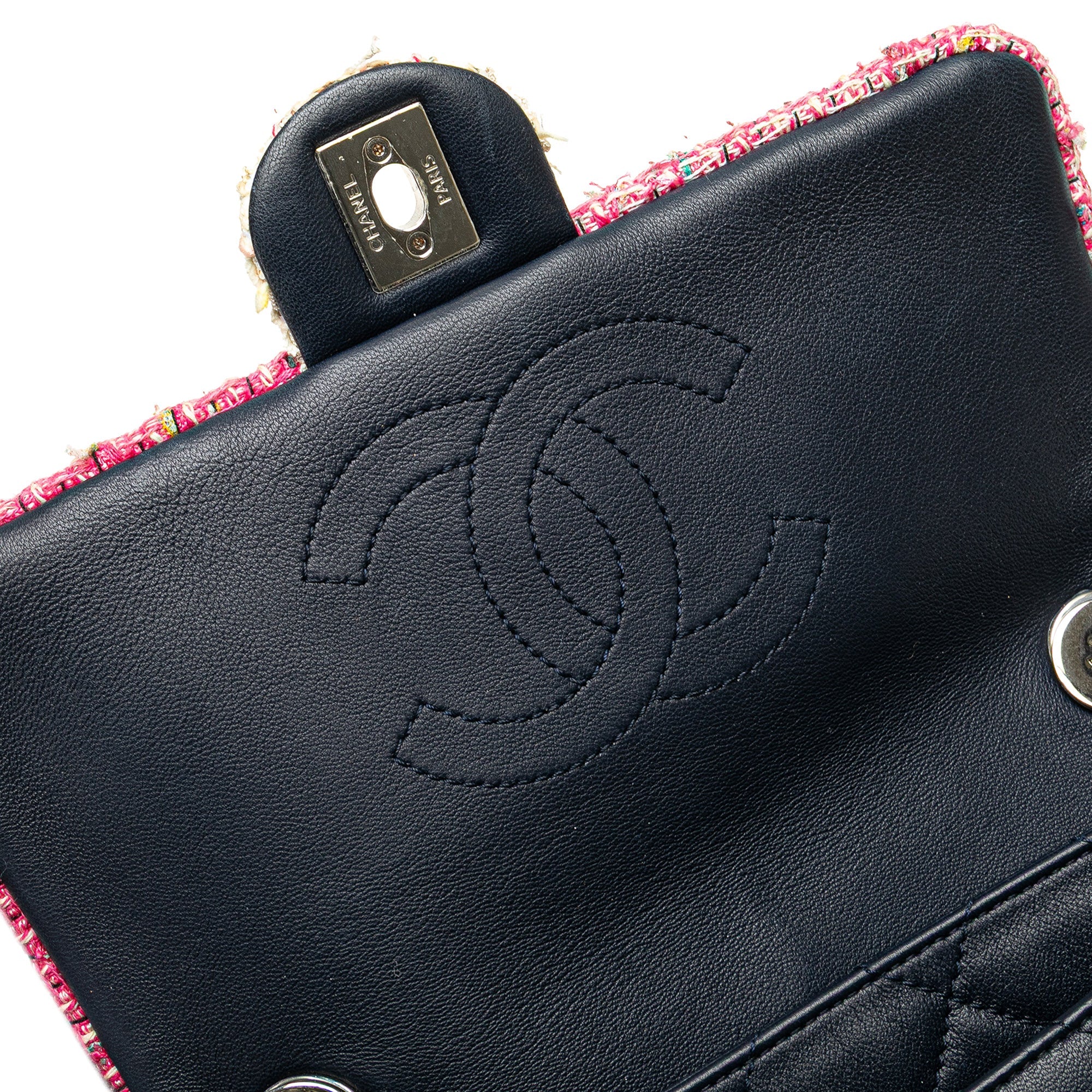 Chanel Matelassé Cuir d’agneau et Tweed Elegant Trim à rabat