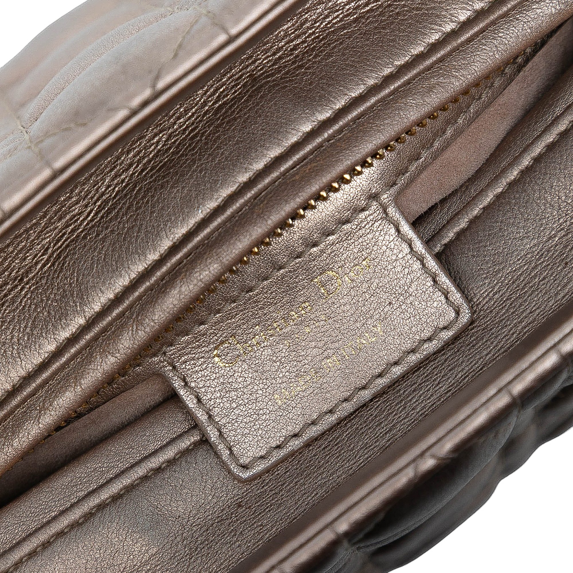 Dior Medium Metallic Cuir d’agneau Cannage Lady Dior