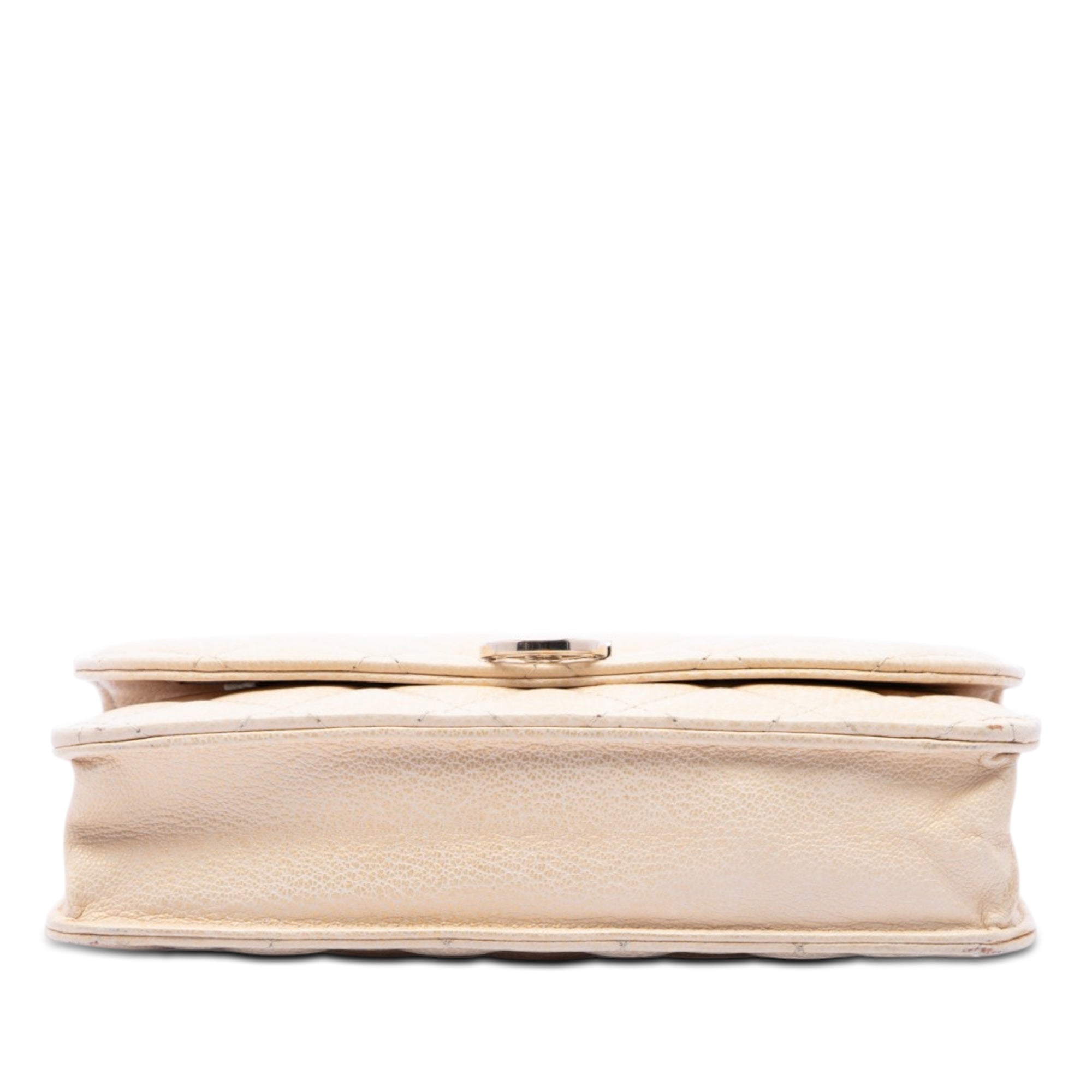 Chanel Rond CC Matelassé Cuir de veau Flip Lock Wallet on Chain