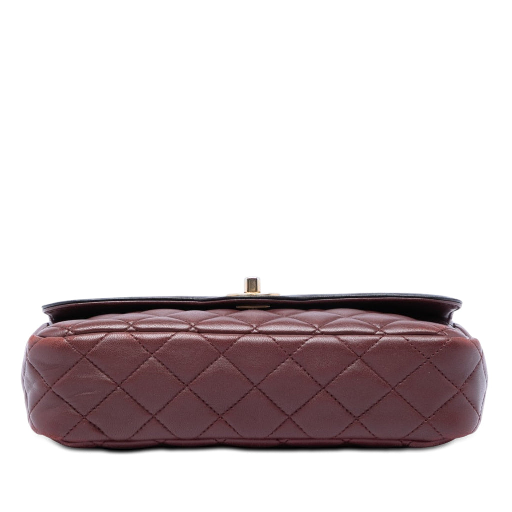 Chanel Small Matelassé Cuir d’agneau Two Tone Day à rabat