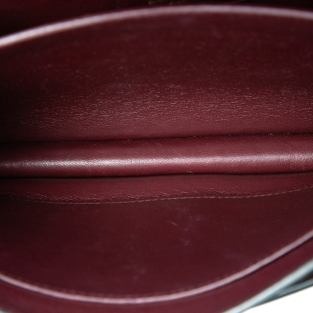 Saint Laurent Smooth Cuir de veau Monogram Cassandra Clasp Sac