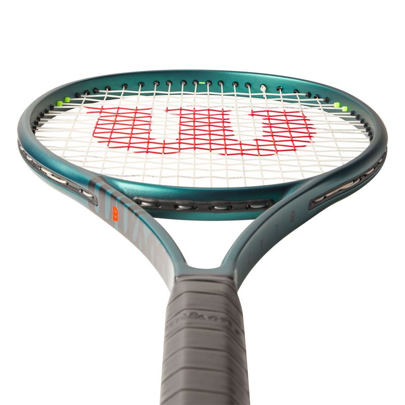 Wilson Blade 98 16x19 v9 Tennis Racquet