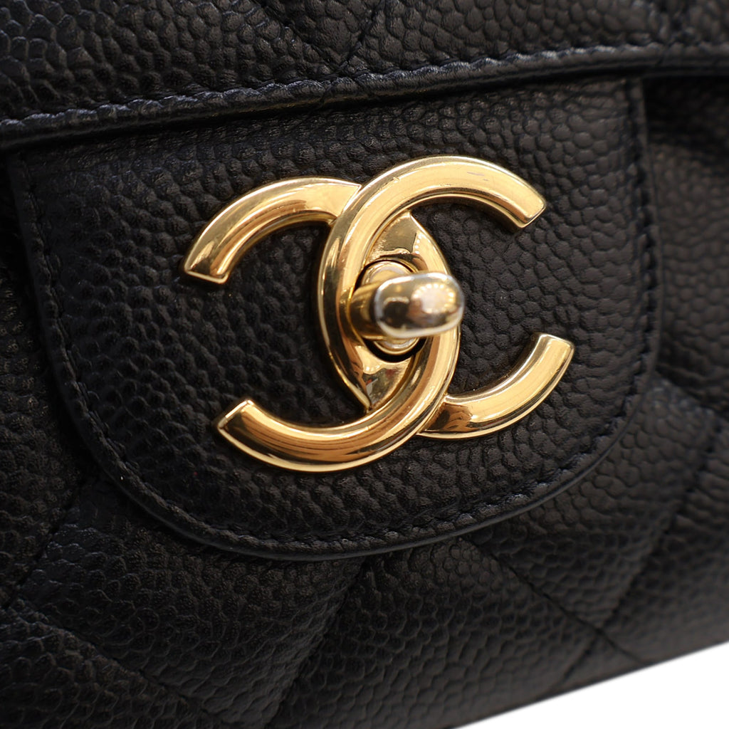Chanel Maxi Classic Caviar Double rabat