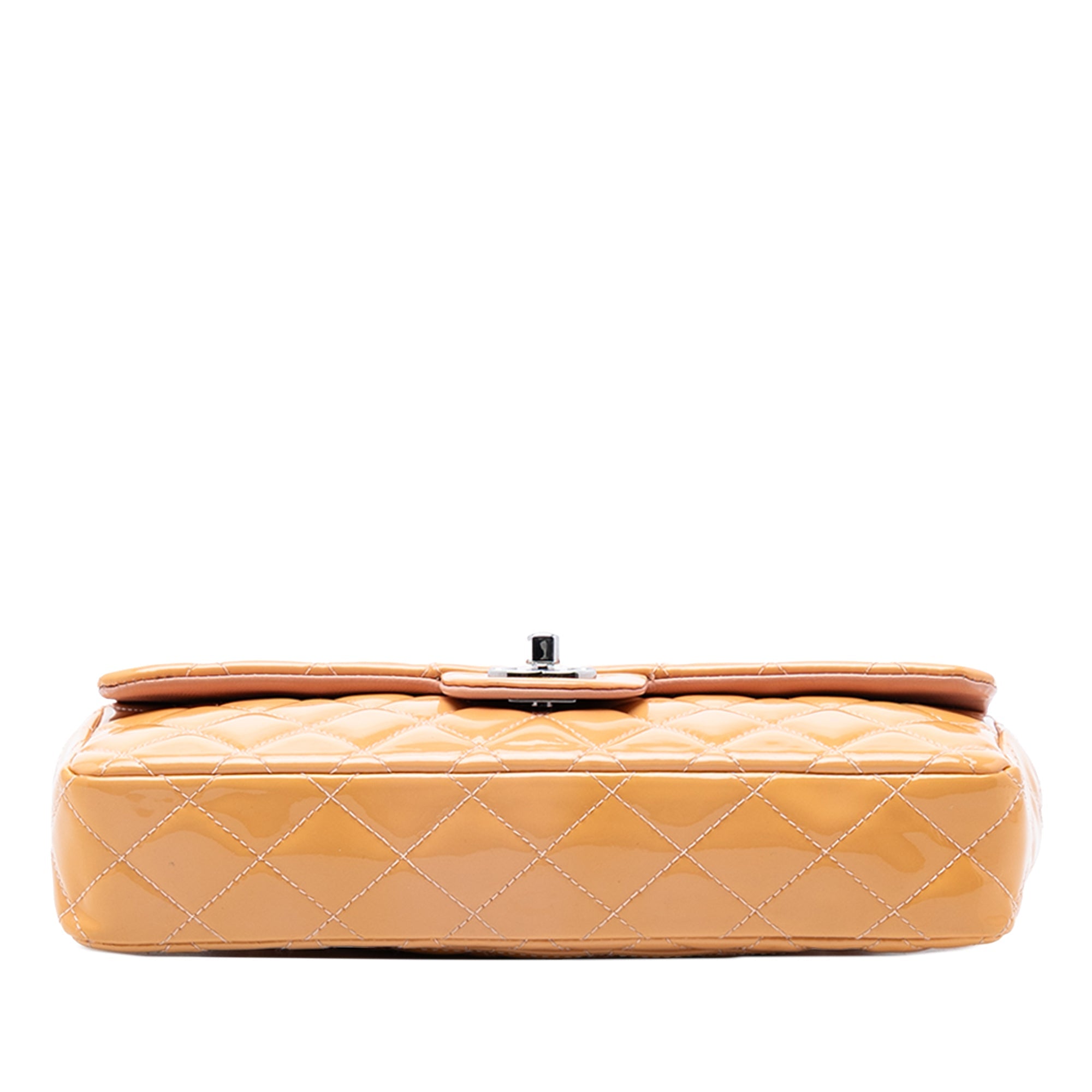 Chanel Classic Cuir verni East West Simple rabat