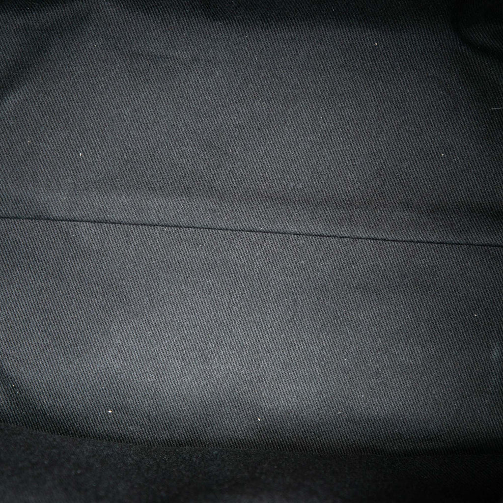 Chanel perforé Cuir de veau Up In The Air North South Cabas