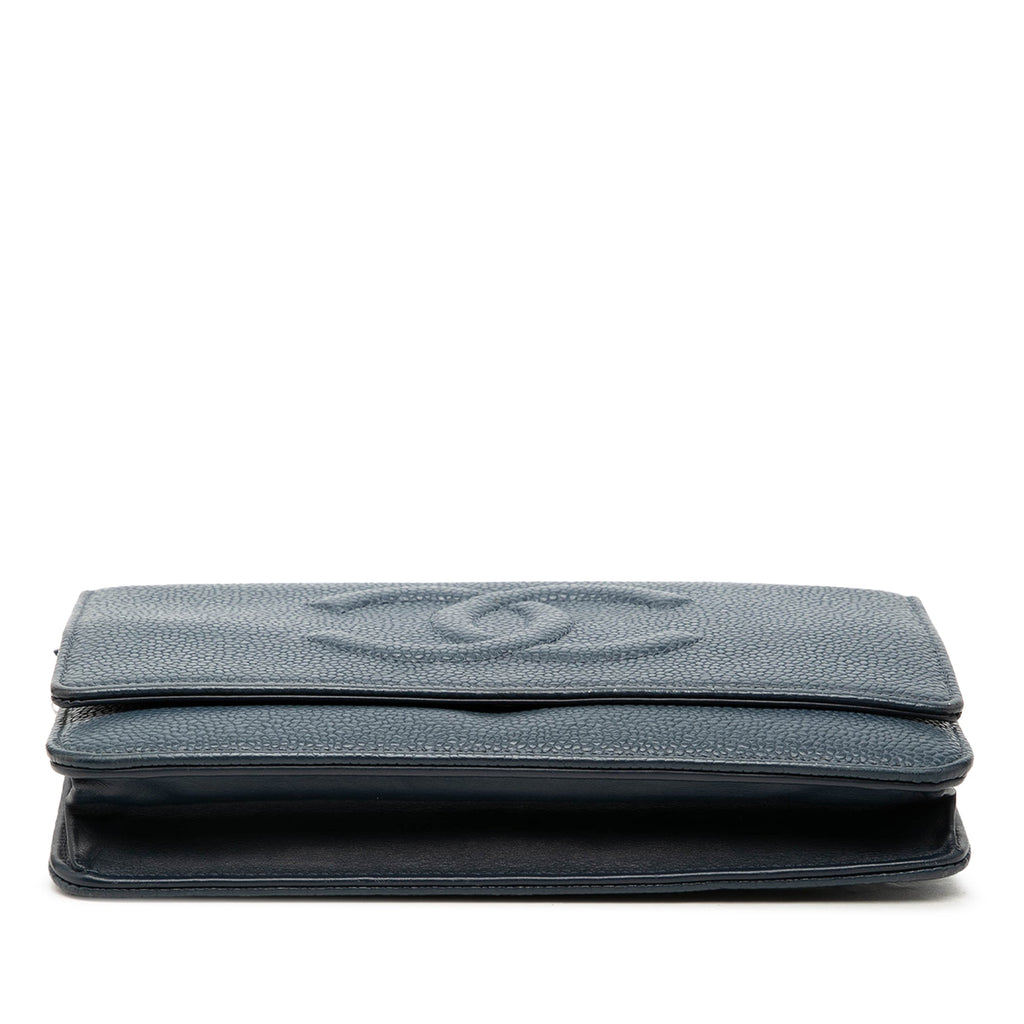 Chanel CC Caviar Wallet on Chain