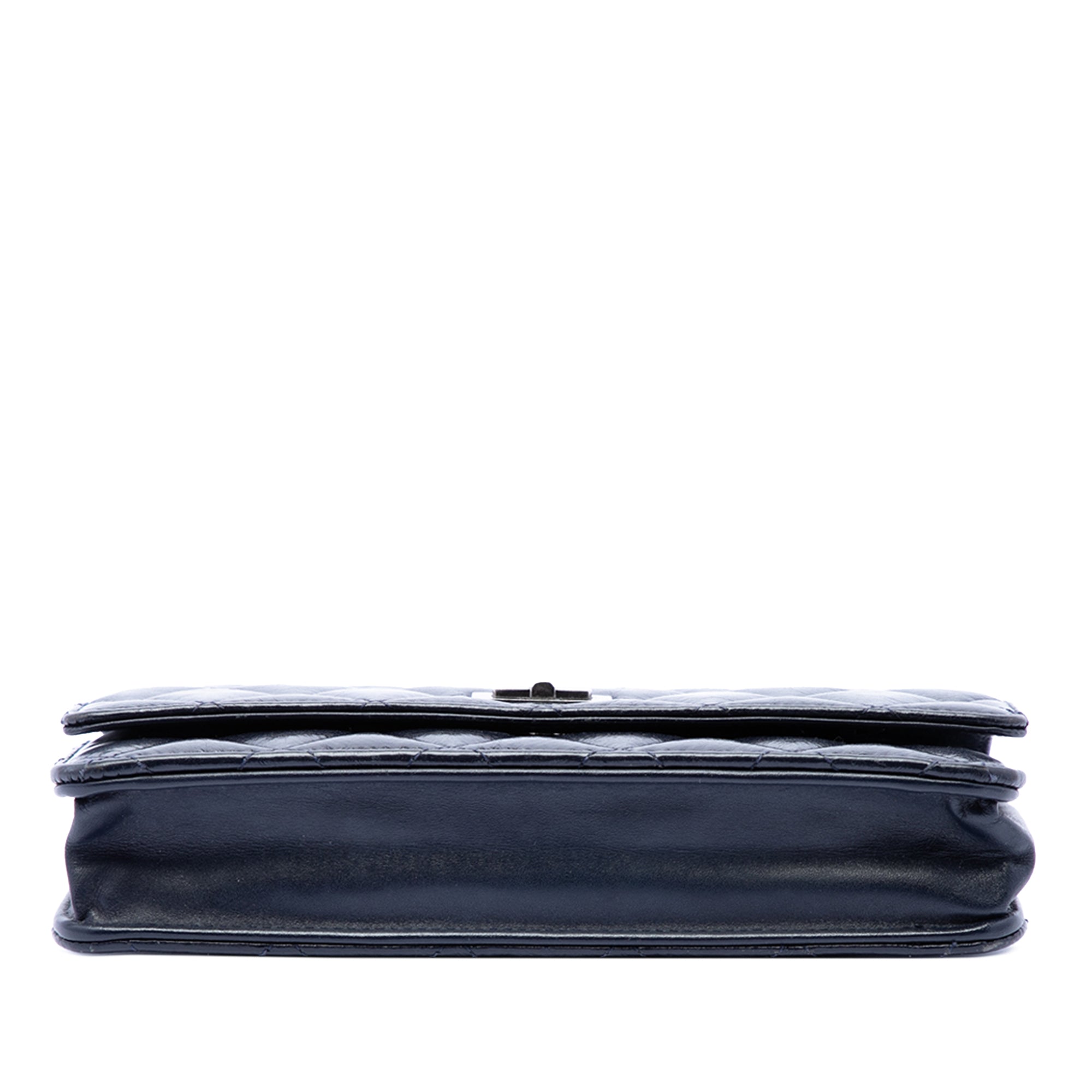 Chanel Matelassé brillant vieilli Cuir de veau Reissue 2.55 Wallet on Chain
