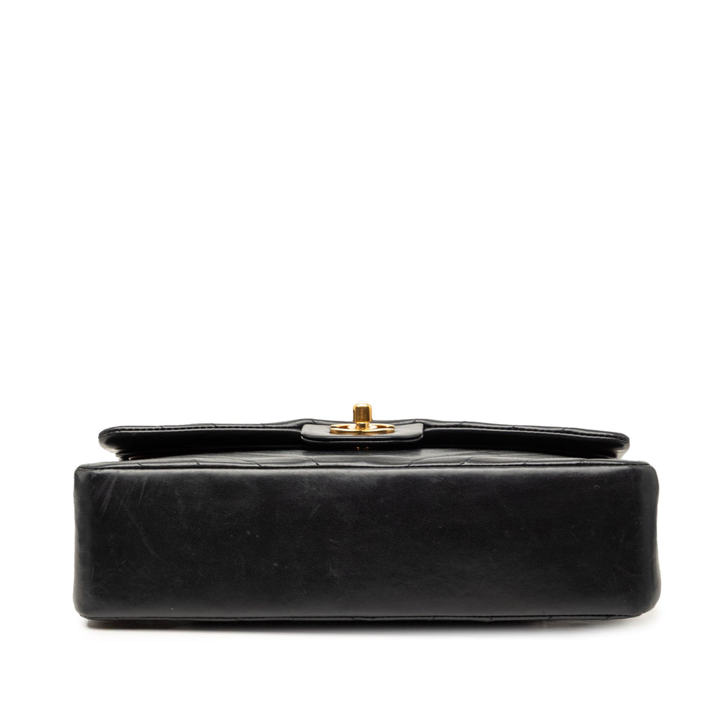Chanel Medium Classic Chevron Cuir d’agneau Double rabat