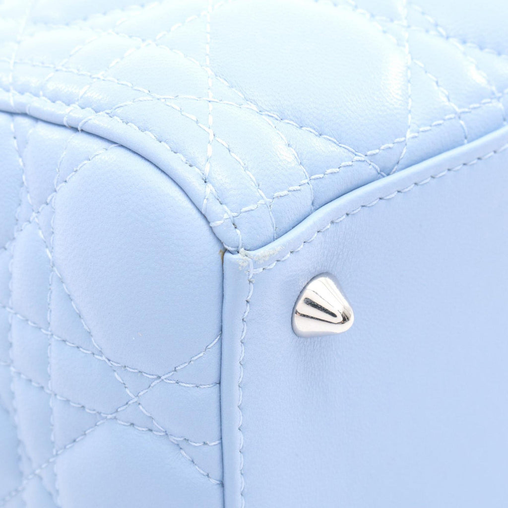 Dior Medium Cuir d’agneau Cannage Lady Dior