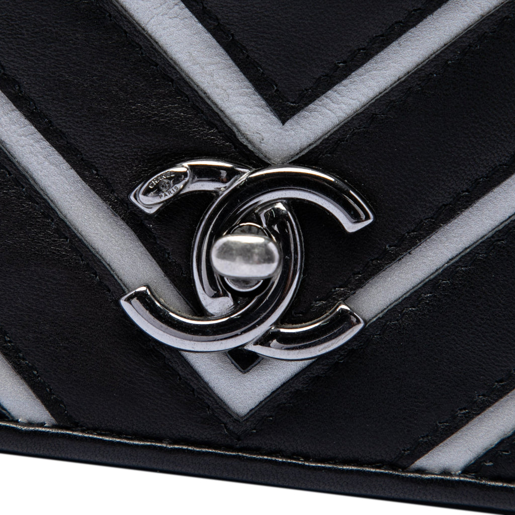 Chanel Small Chevron Cuir d’agneau Couture à rabat