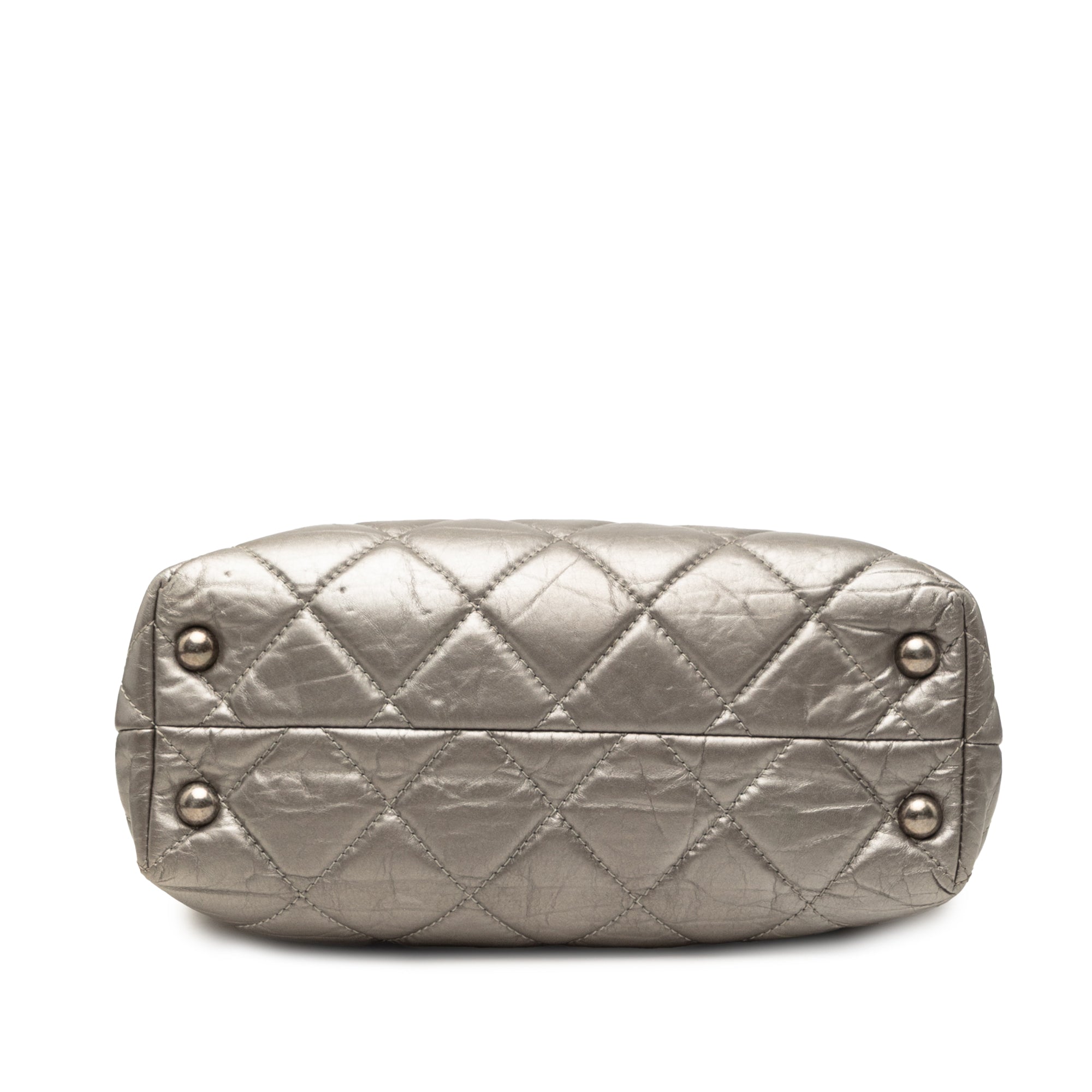 Chanel Matelassé Metallic vieilli Cuir de veau Reissue 2.55 Cabas