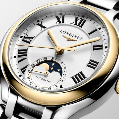 PRIMALUNA MOONPHASE Yellow Gold Detail