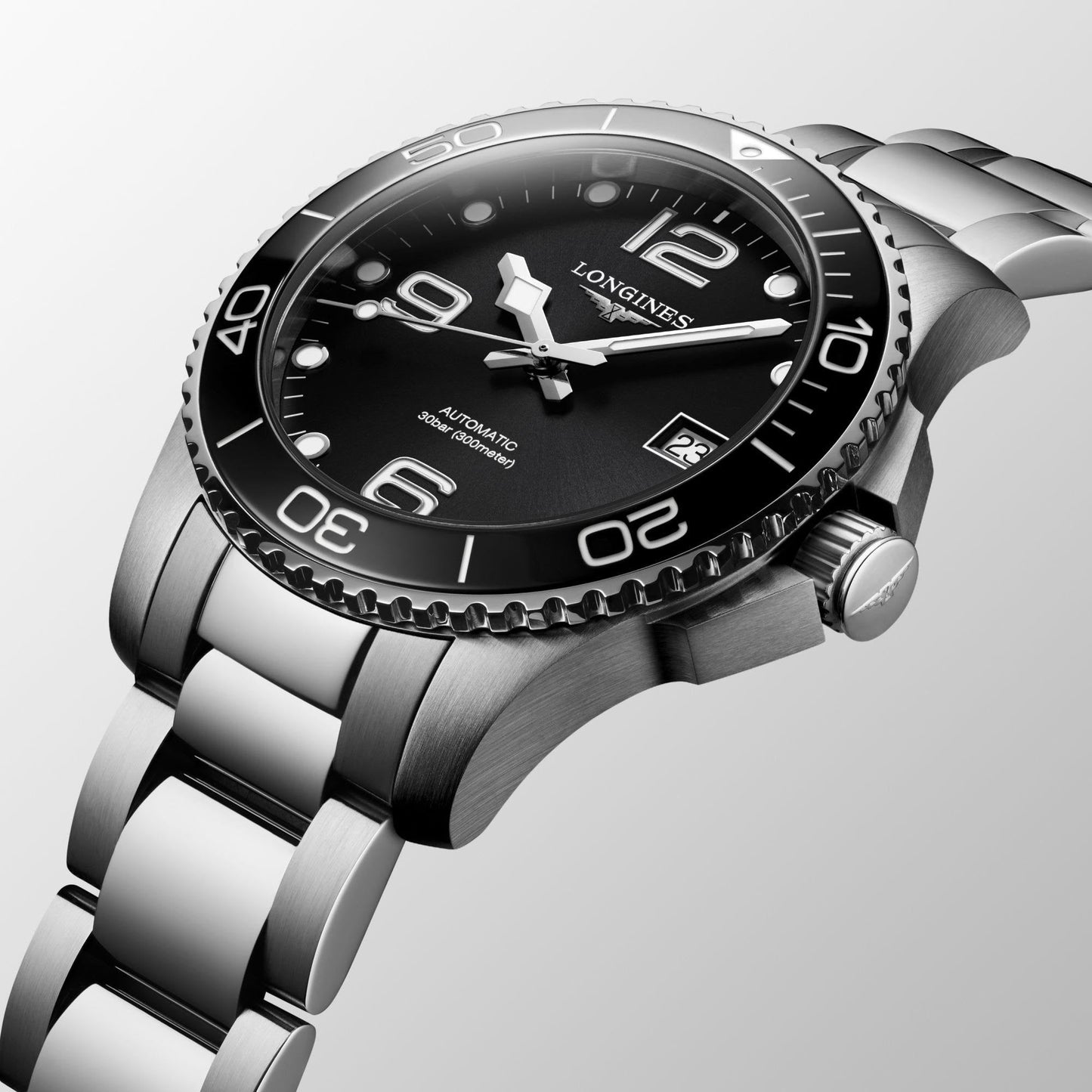 HYDROCONQUEST 39 MM Black*